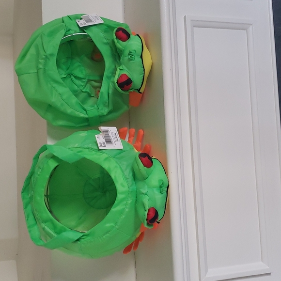 Frog Fold Up Baskets - Picture 3 of 4